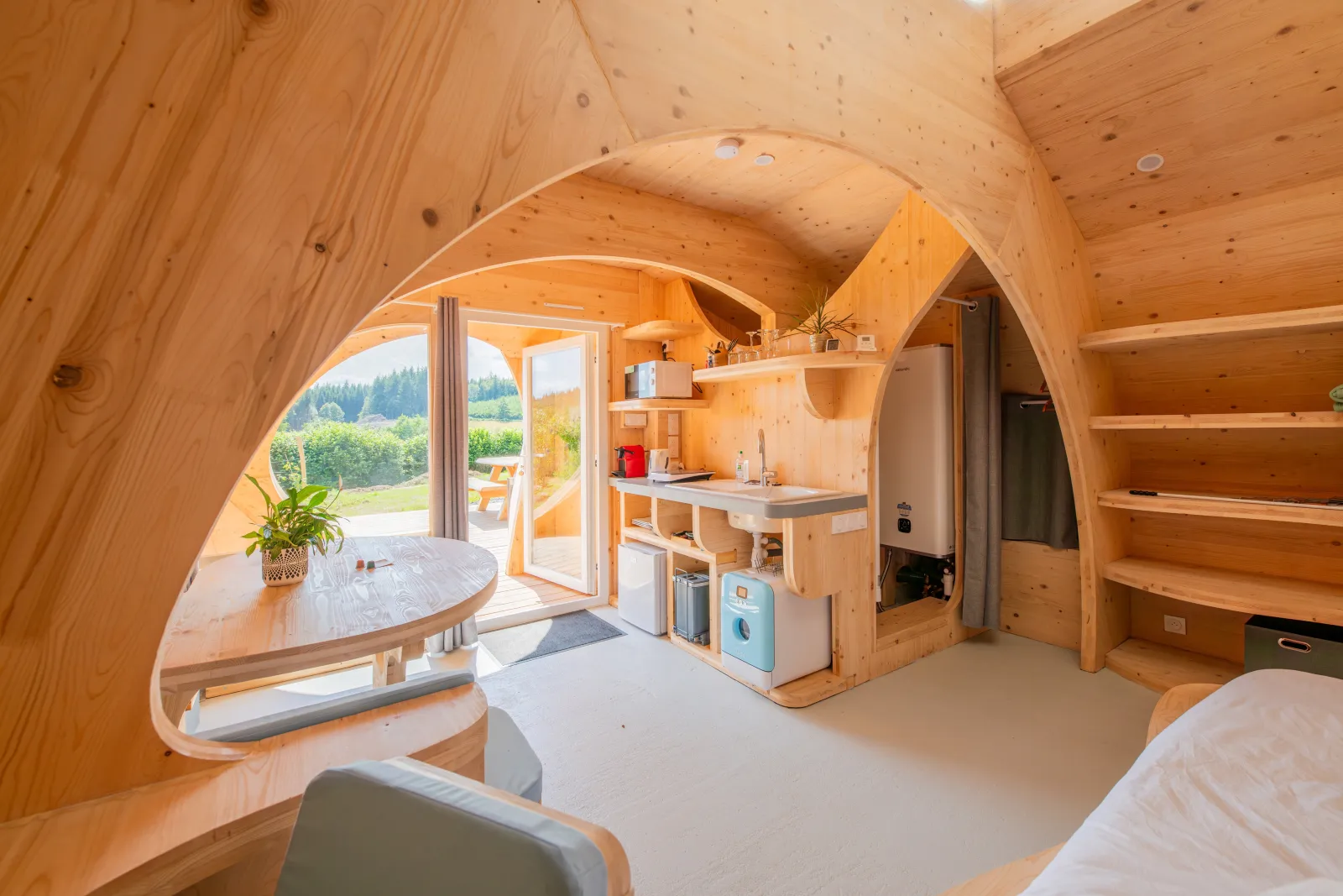 Nid merisier, cabane à Neuvic