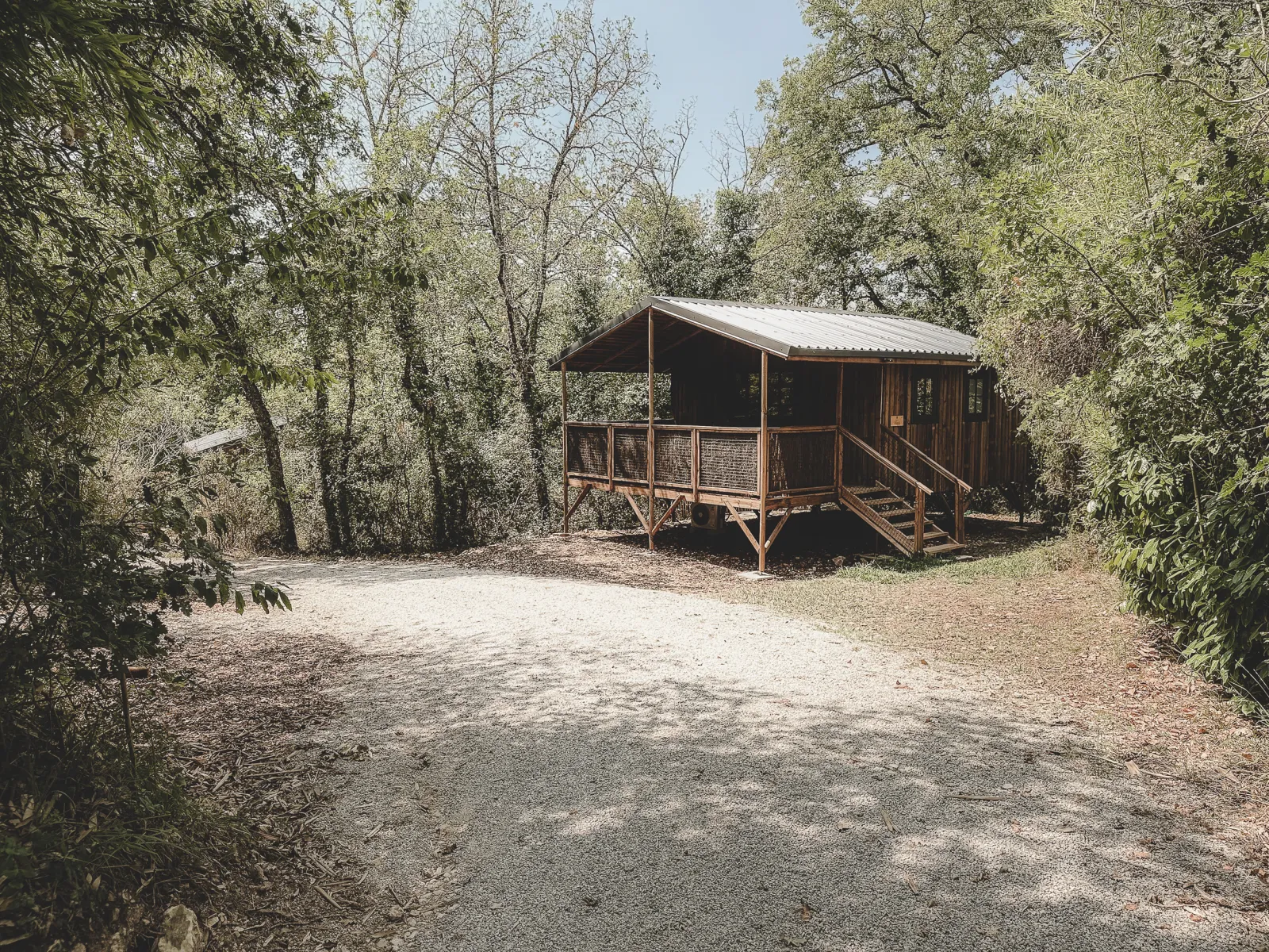 Cabane Aïga, cabane à Saint-Aubin-de-Nabirat