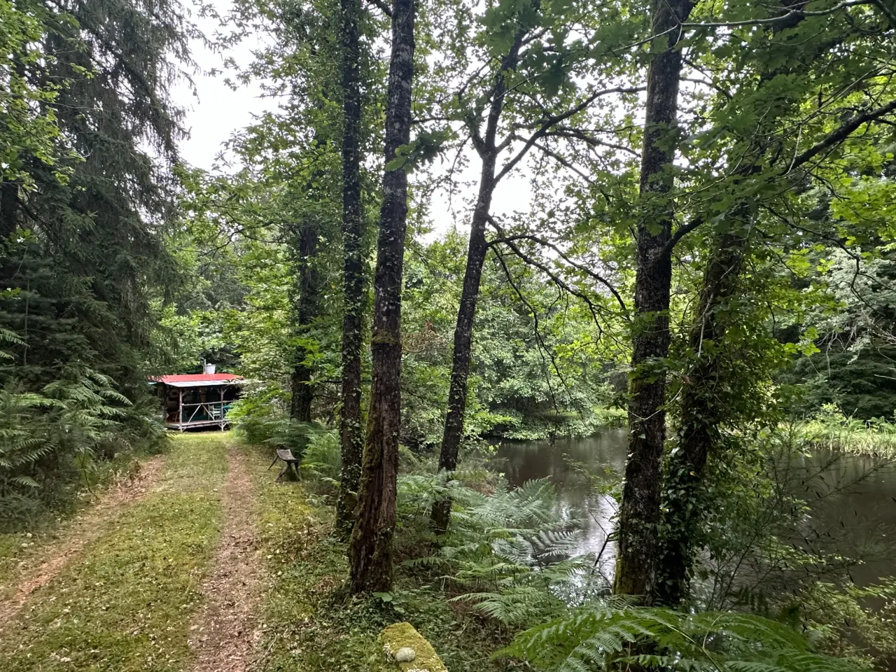 Cabane du Petit Rocher à Busserolles, photo 4