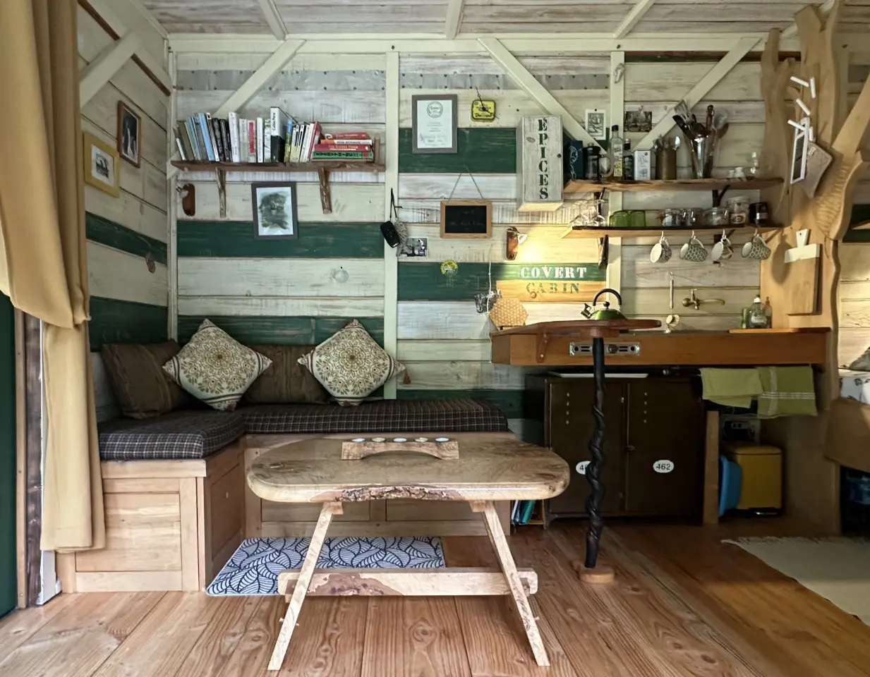 Cabane du Petit Rocher à Busserolles, photo 6