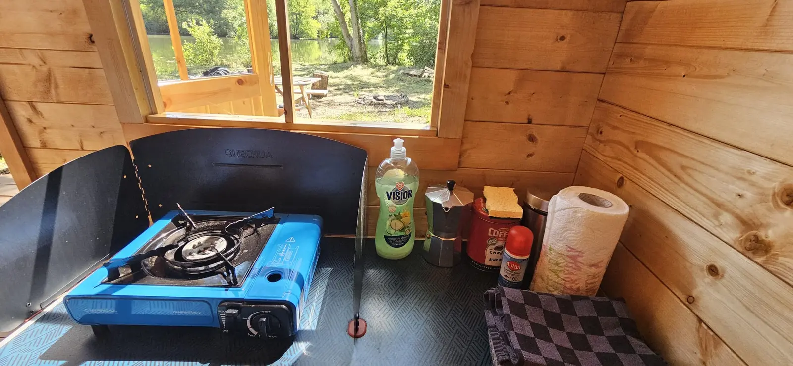 Cabane au Bord de l'Eau à Soisy-Bouy, photo 6