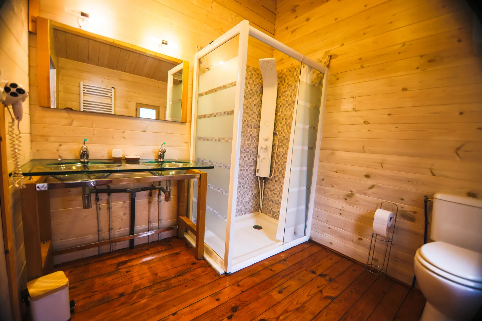 Cabane Premium Love Flottante à Sablons, photo 6