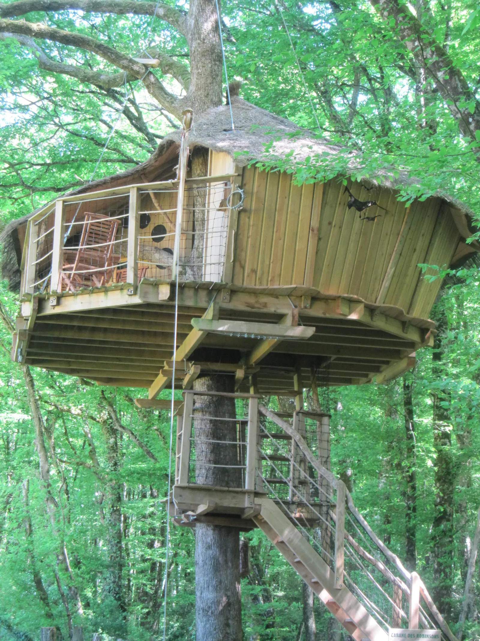 Cabane des Robinsons à Magné, photo 2