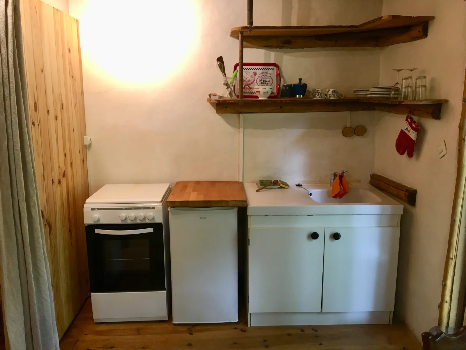 Petite cabane de la Goursaline à Bussière-Galant, photo 4
