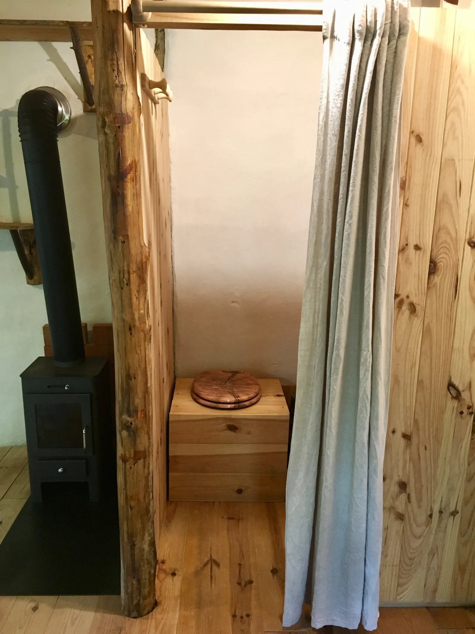 Petite cabane de la Goursaline à Bussière-Galant, photo 6
