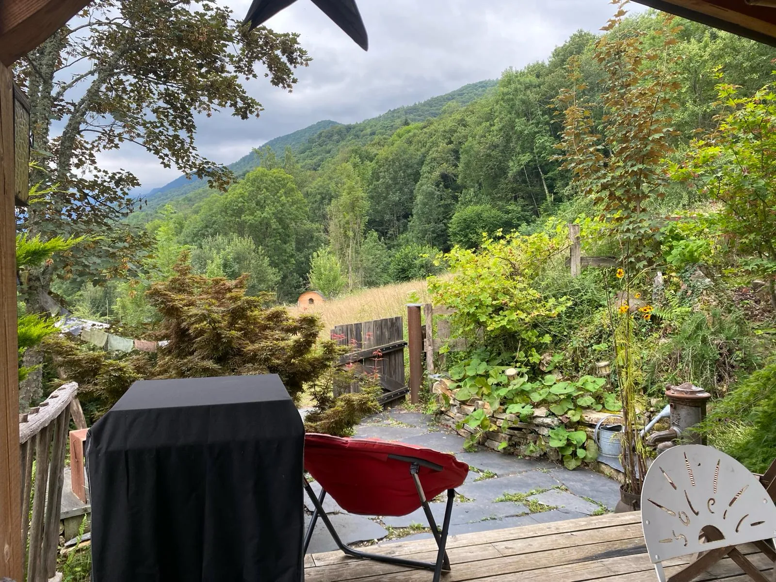 Cabane Petit Bouddha à Arrien-en-Bethmale, photo 3