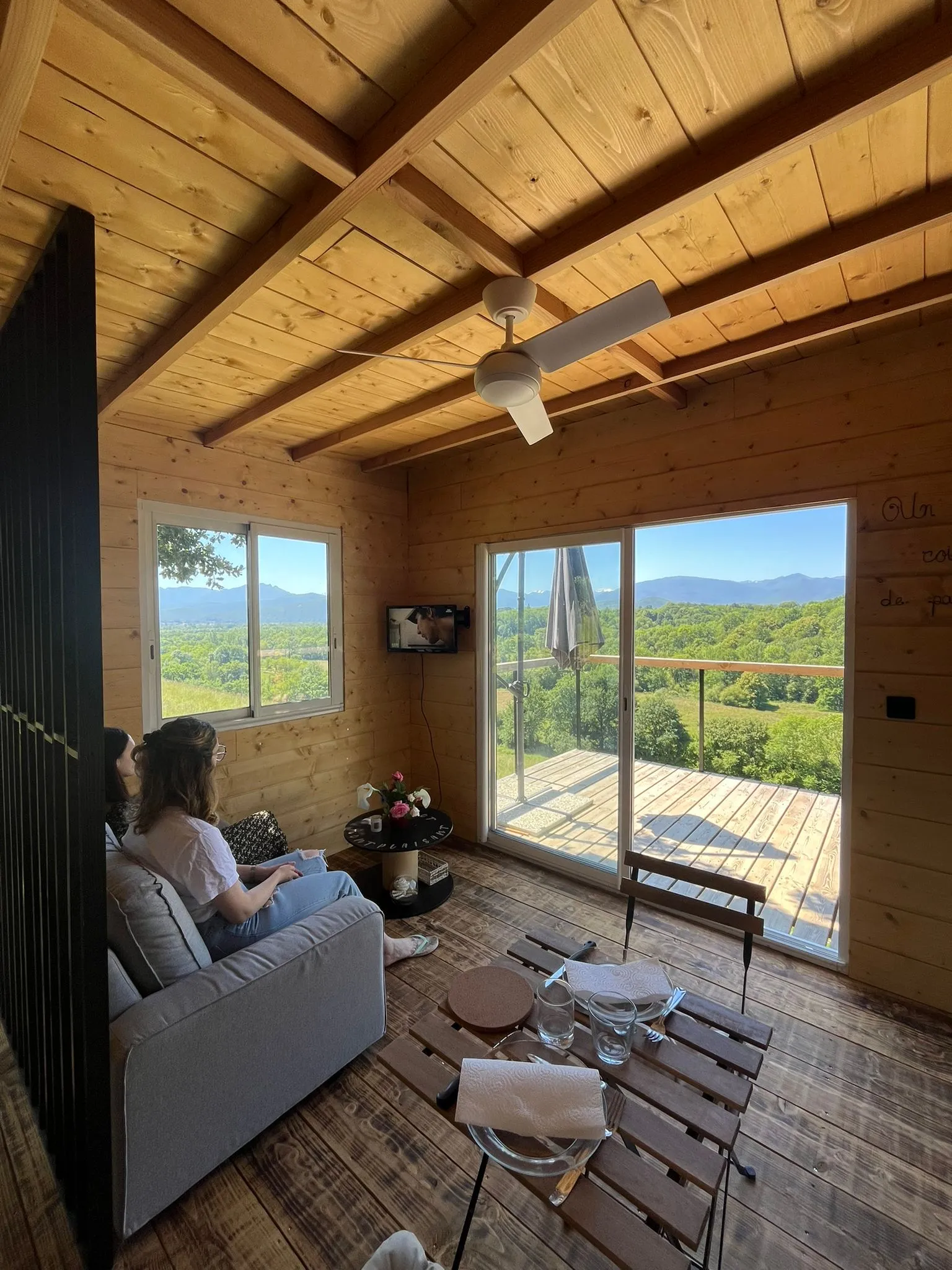 Cabane sous les chênes, cabane à Ponlat-Taillebourg