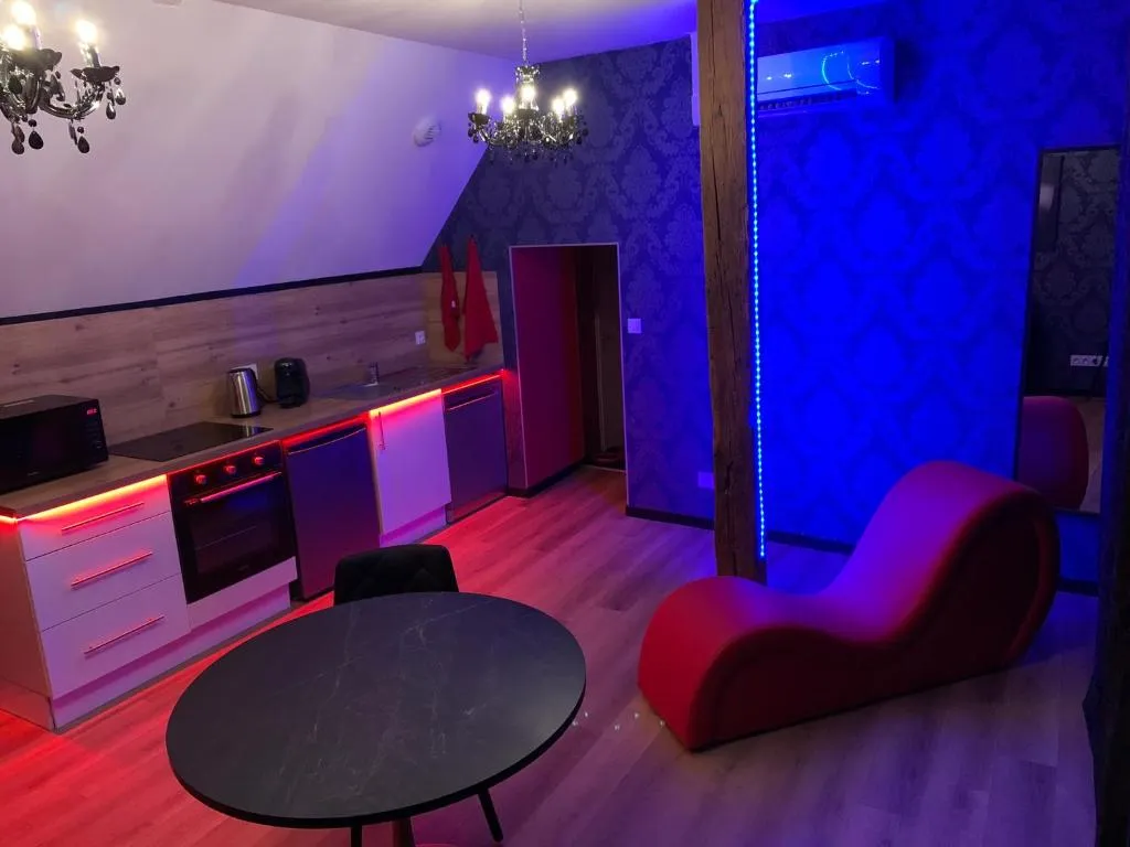 Love Room de Bonnétable à Bonnétable, photo 4