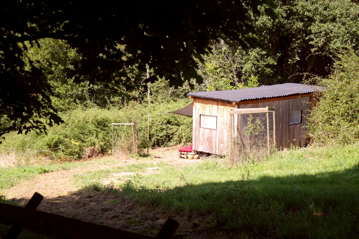 Cabane de l'Enklave à Lomné, photo 6