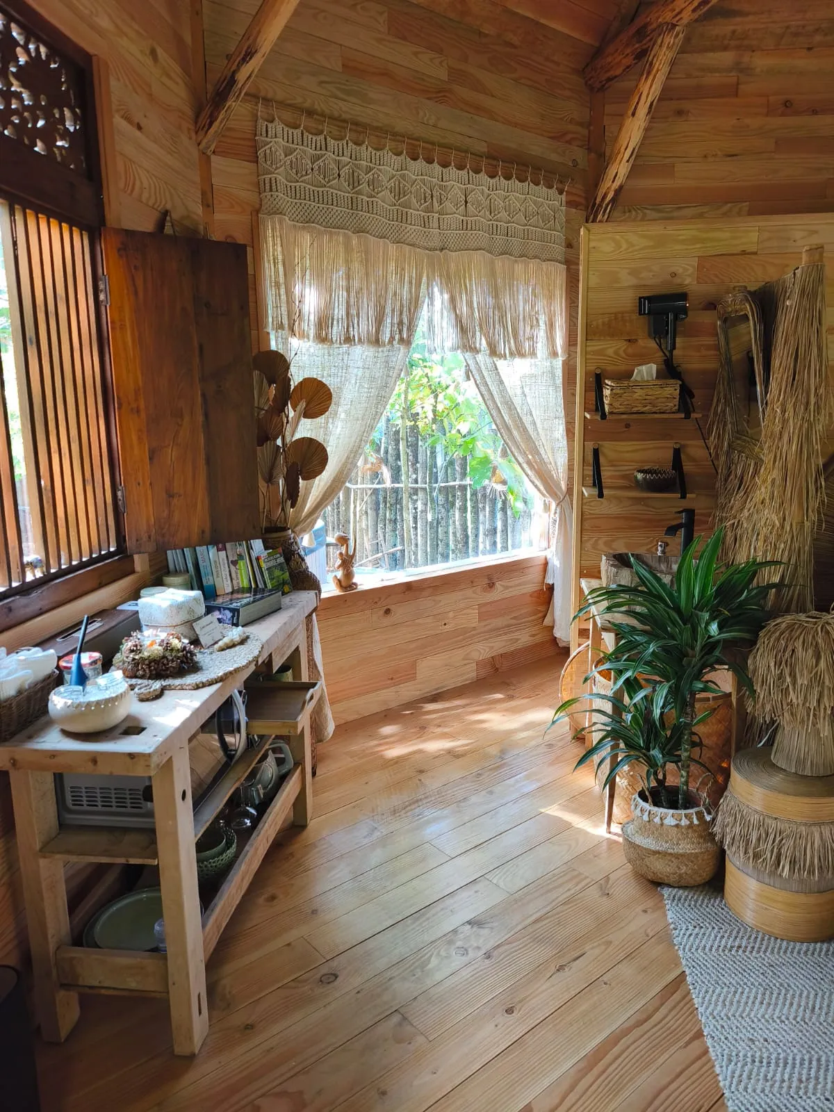 Cabane Indonésienne à Champfrémont, photo 7