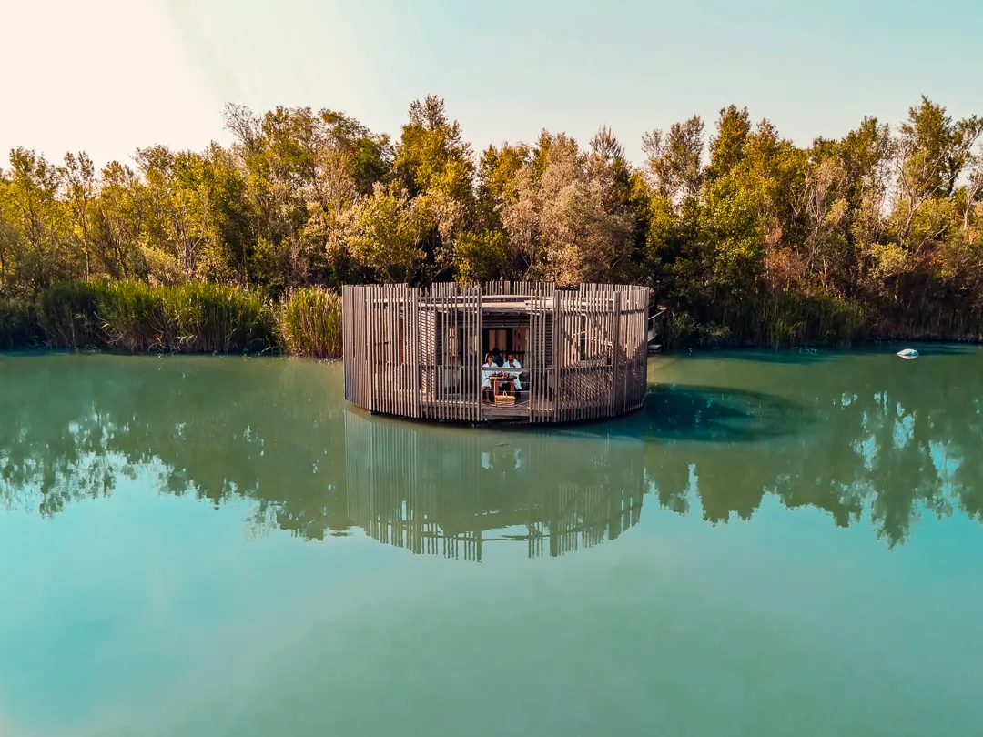 Cabane Spa Aquarelle, cabane à Sorgues