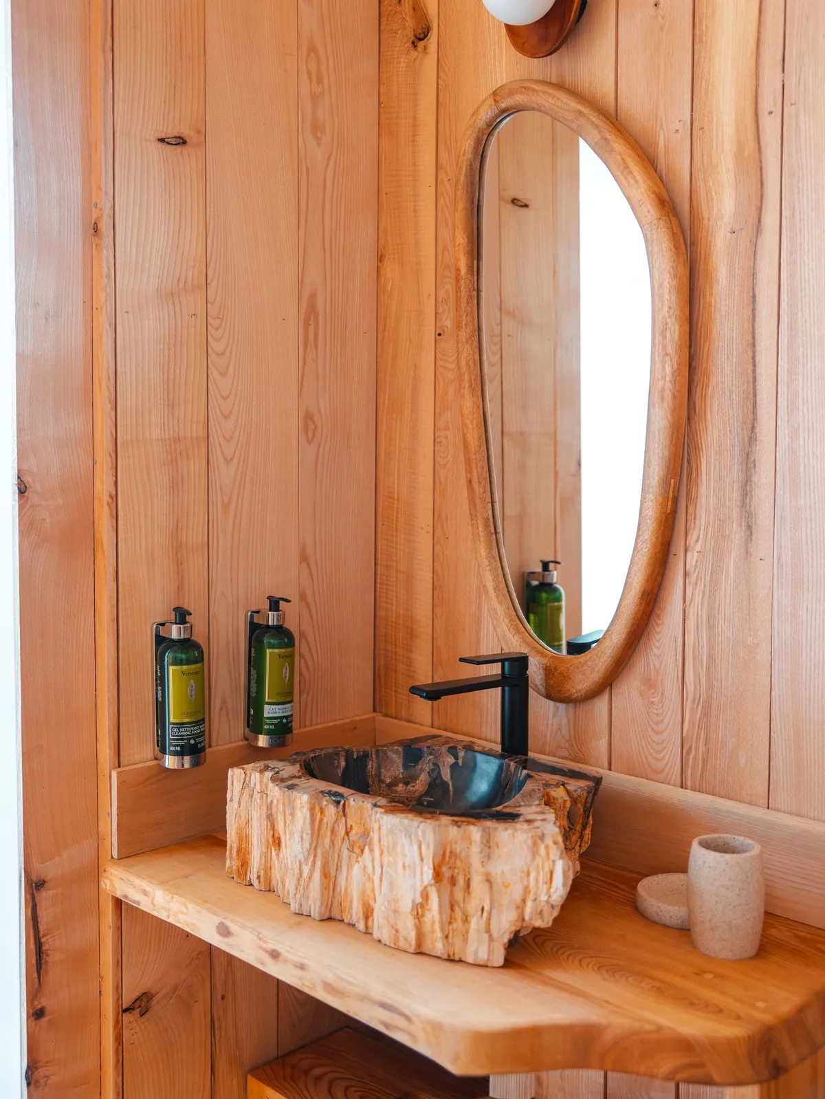 Cabane Spa Moorea à Sorgues, photo 6
