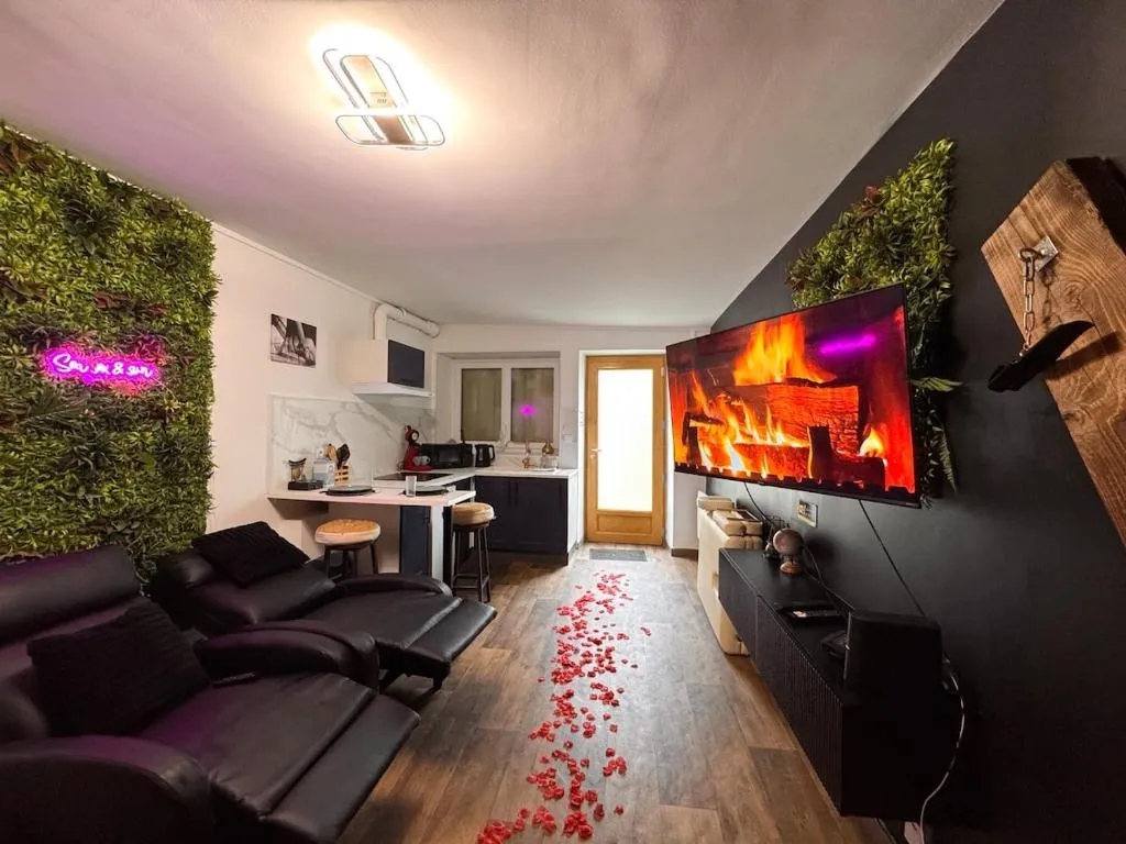 Duplex Ambiance Intime, love room à Souppes-sur-Loing