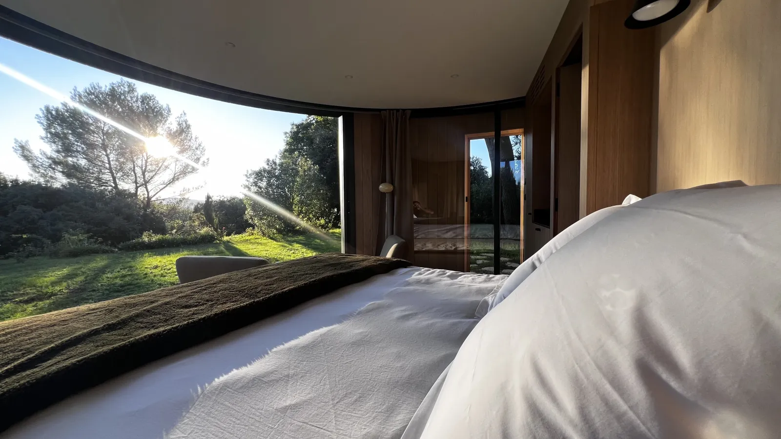 Lumi-pod du Haras de Castellane, cabane à Pertuis