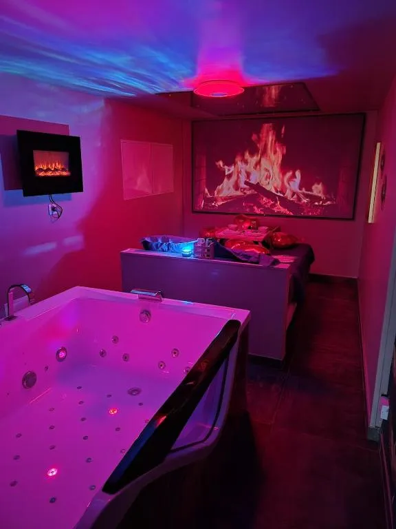 Le Cupidon, love room à Montigny-le-Bretonneux
