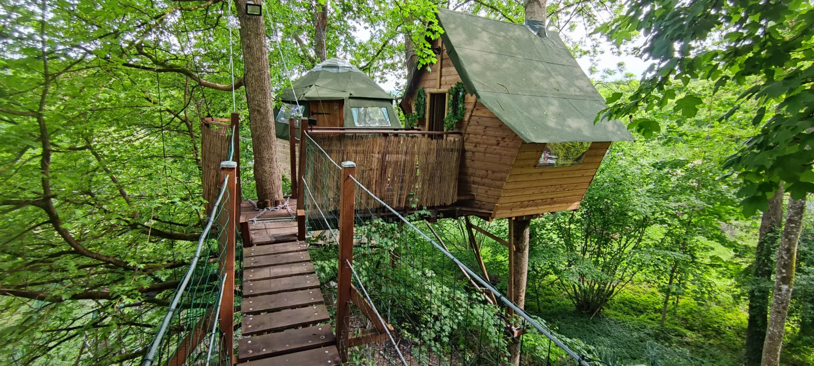 Le Nid des Farfadets, cabane à Chamigny