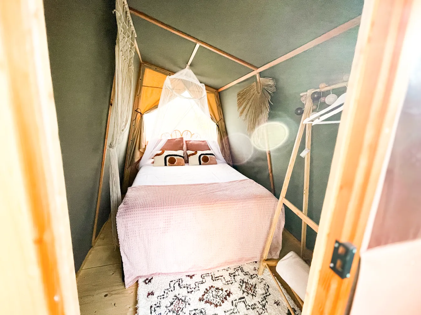 Cabane Tipi des Étangs à Gravon, photo 4
