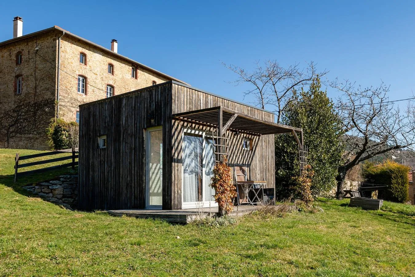 La Cabane Ecolodge, cabane à Saint-Symphorien-de-Mahun