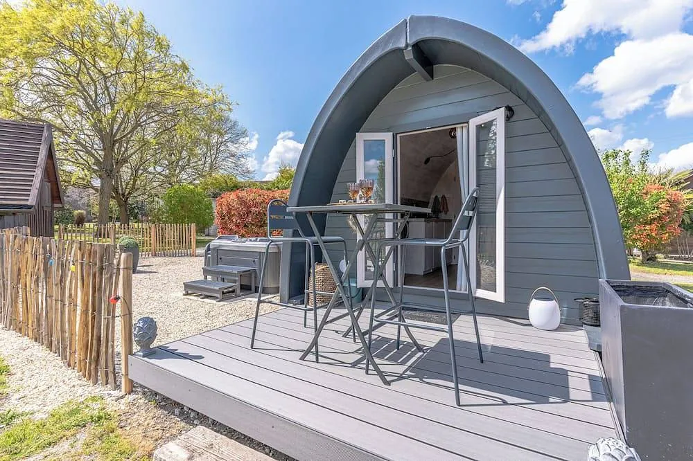 Cabane pour deux avec spa à Saint-Ciers-Champagne, photo 6
