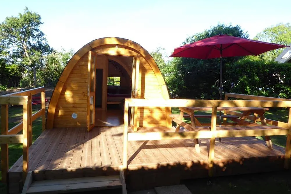 La Cabane Forestière Megapod, cabane à Tréméoc