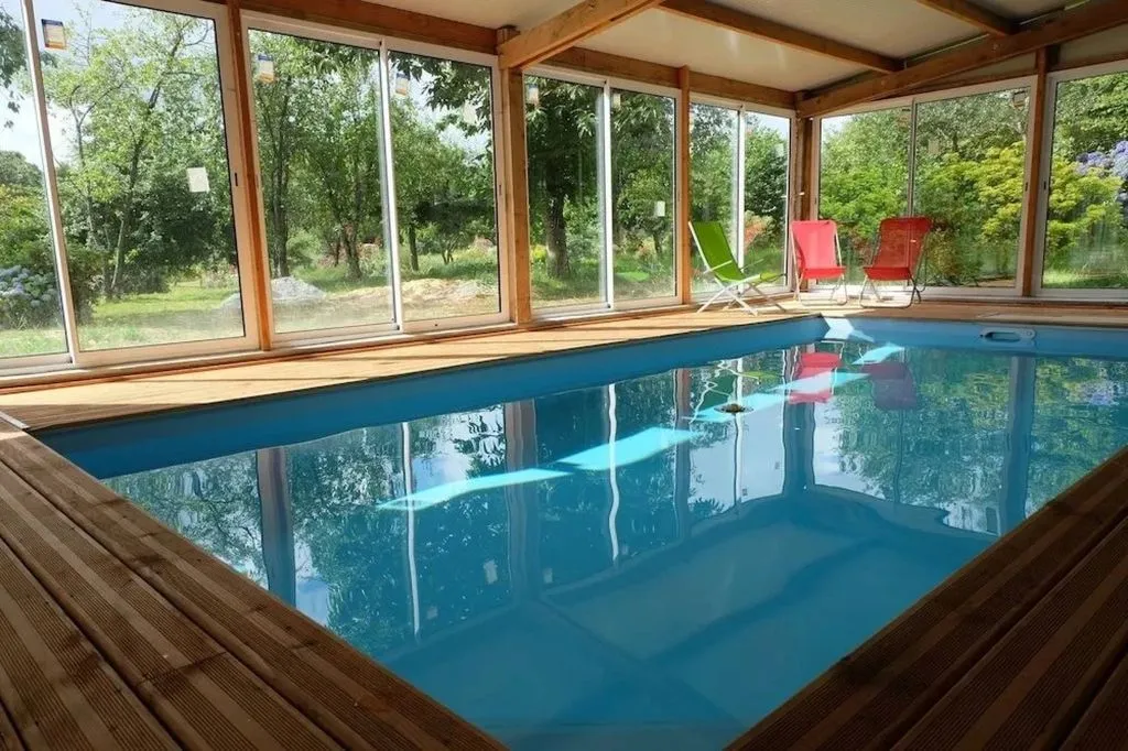 Le Nid dans le Chêne, cabane à Saint-Thomas-de-Courceriers