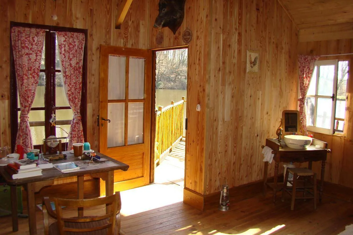 La Cabane au bord de l'eau à La Geneytouse, photo 2