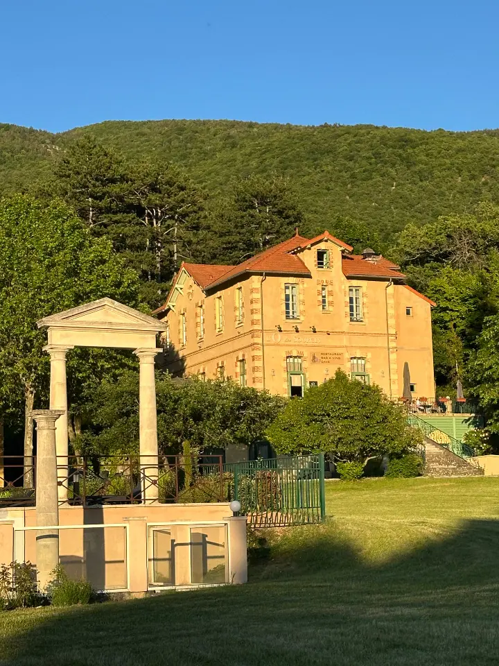 Château des Gipières à Montbrun-les-Bains, photo 3