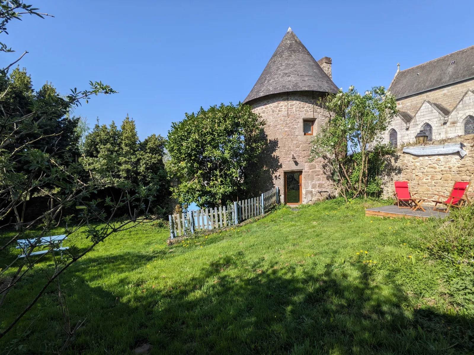 La Tour médiévale du Château de la Carrée, château à Saint-Germain-en-Coglès