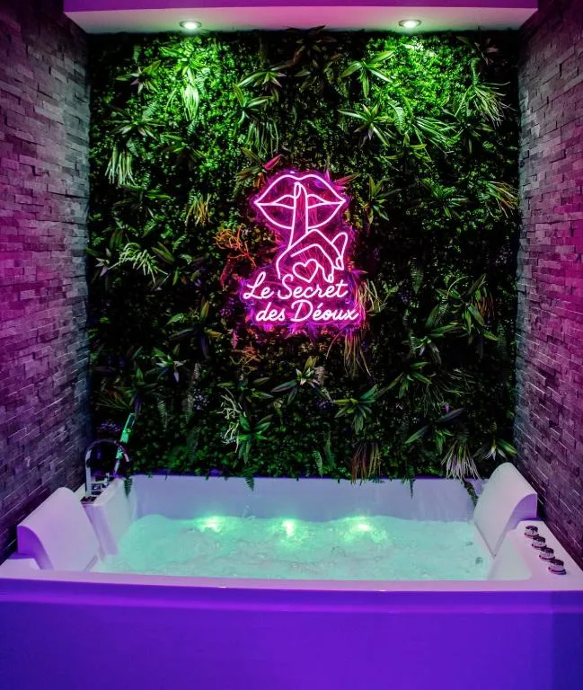 Le Secret des Déoux, love room à Forcalqueiret