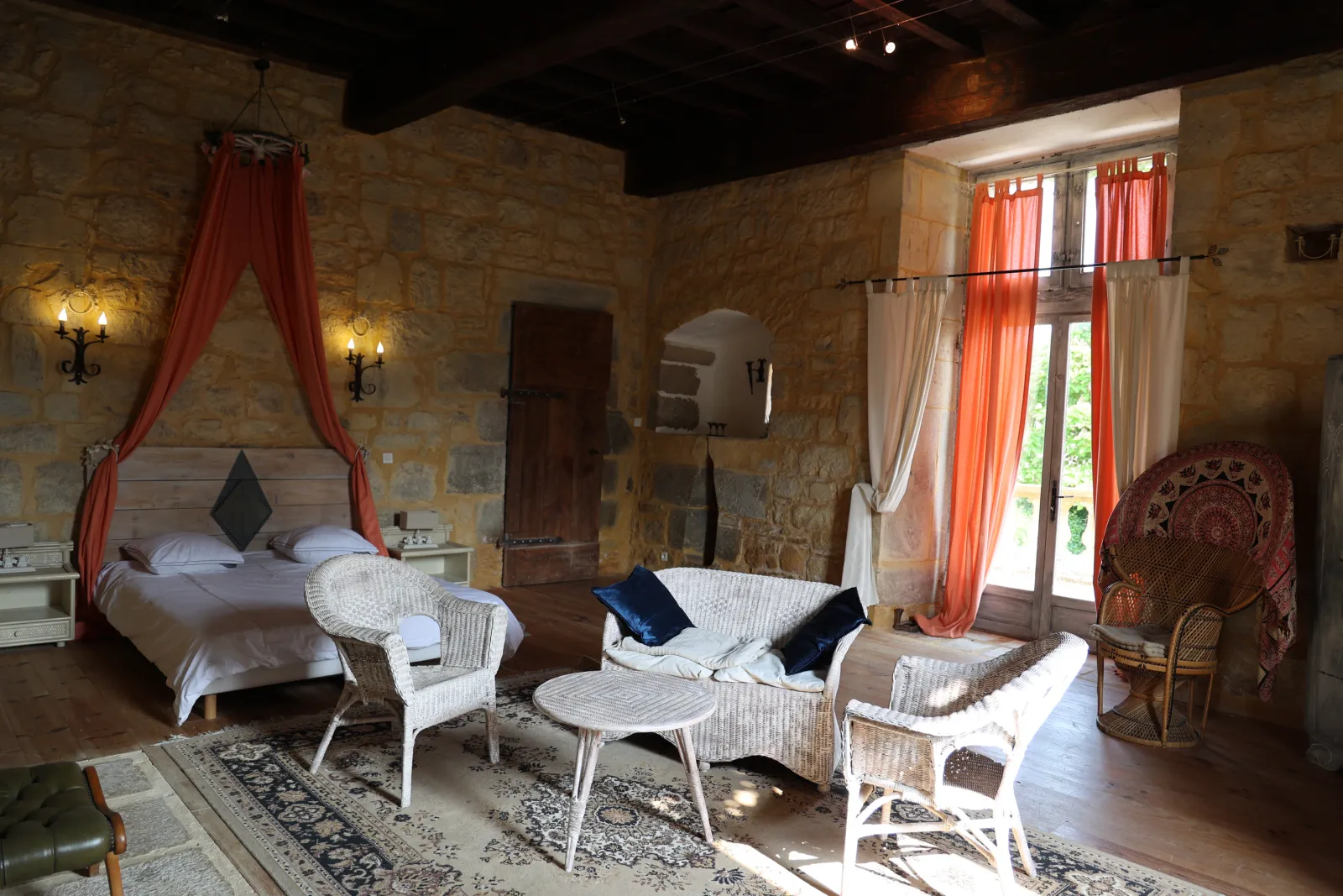 Chambre des Peyronnenc, château à Saint-Chamarand