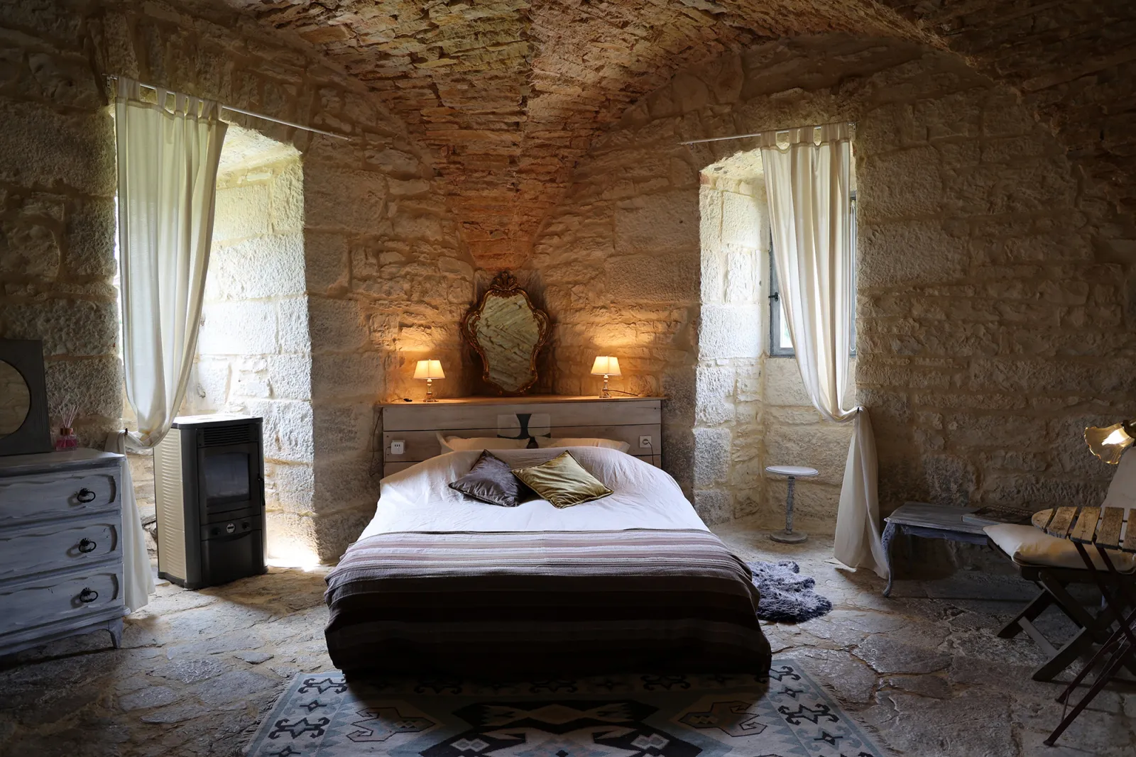 Chambre des Templiers, château à Saint-Chamarand