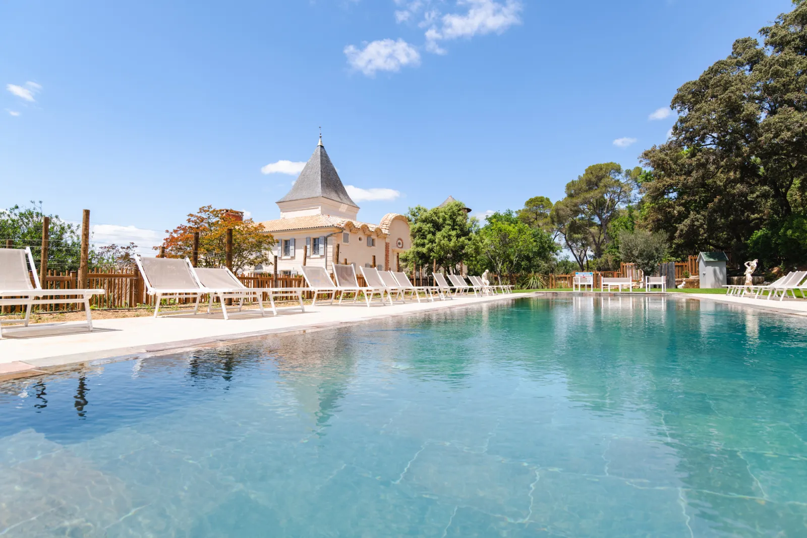 La Roseraie du Château du Parc, château à Pézenas