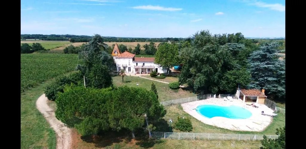Château La Loge, château à Villematier