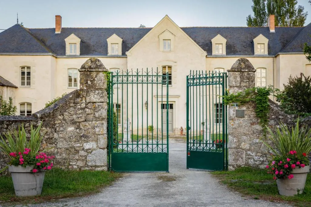 Manoir de Bel Ébat, château à Crossac