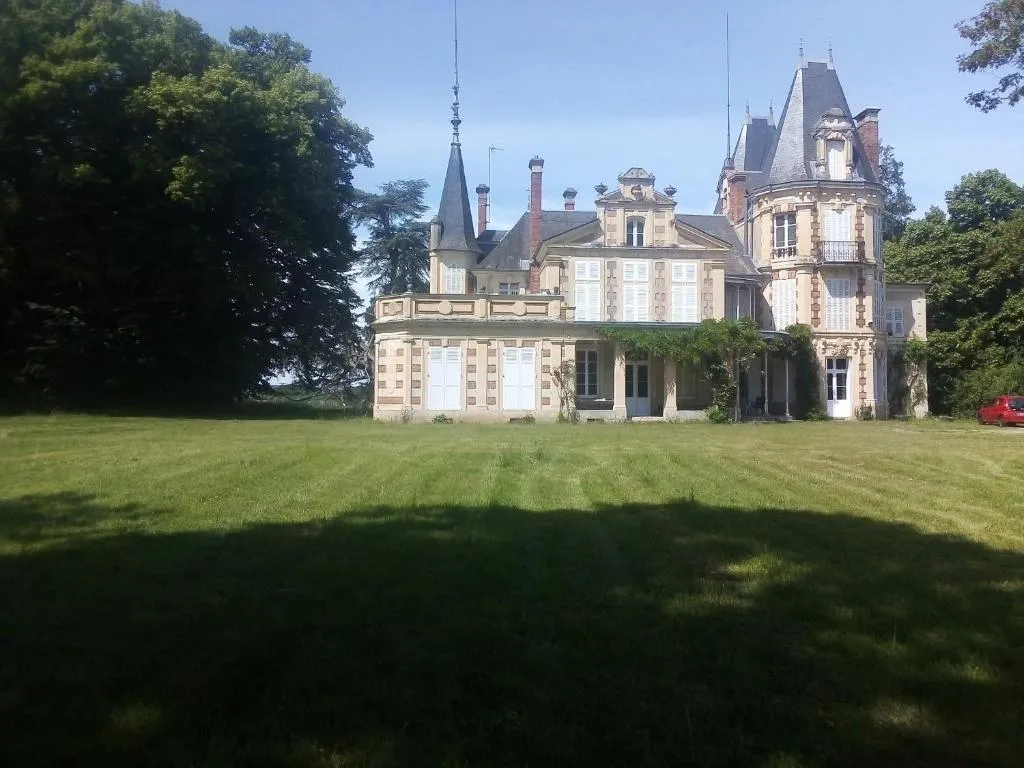 Château de Maucouvent, château à Challuy
