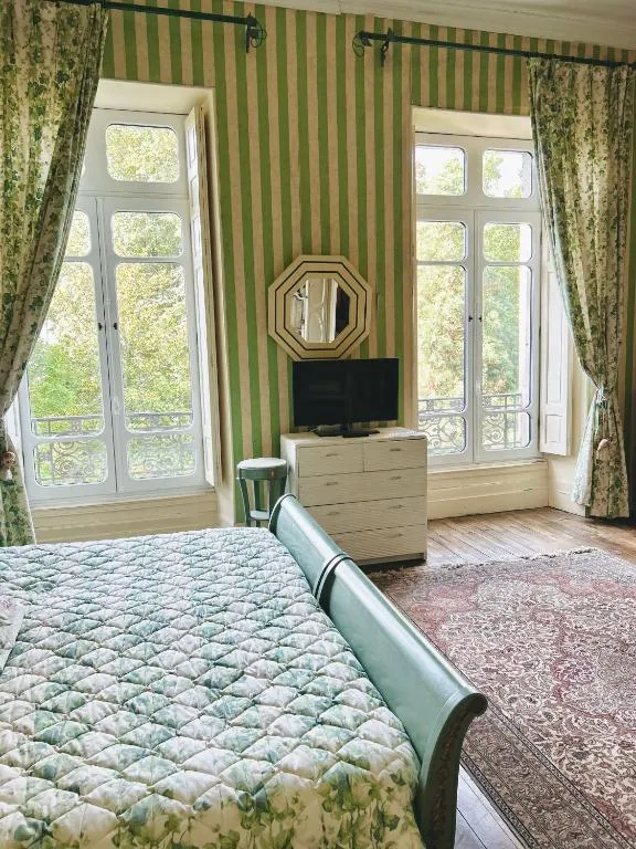 Château Mesdames à Labastide-Rouairoux, photo 2