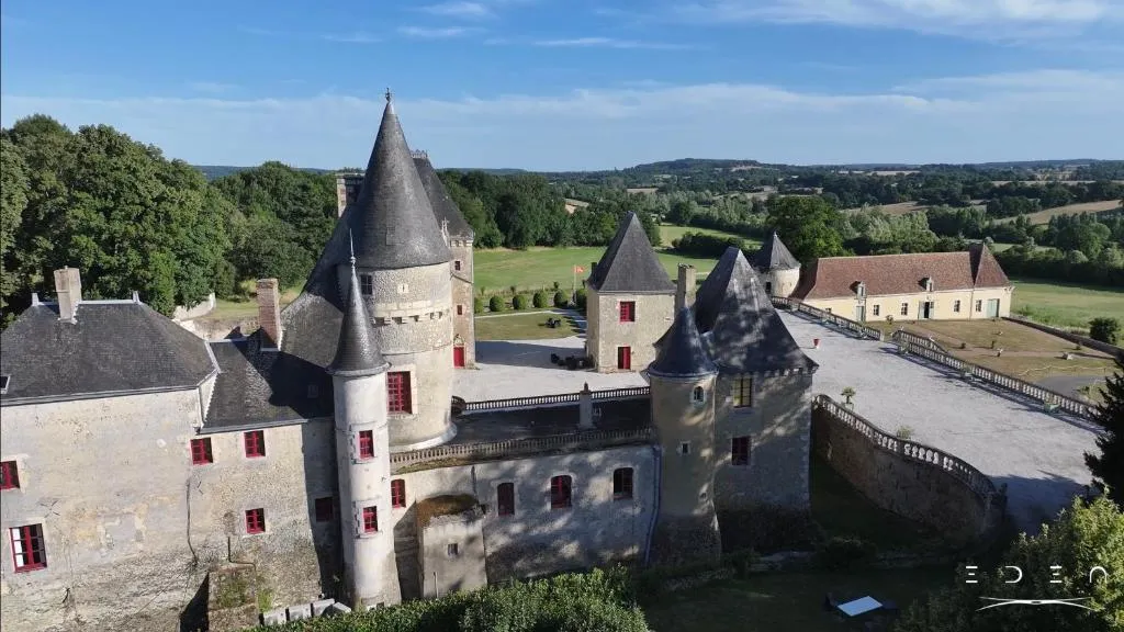 Château des Feugerets à La Chapelle-Souëf, photo 2