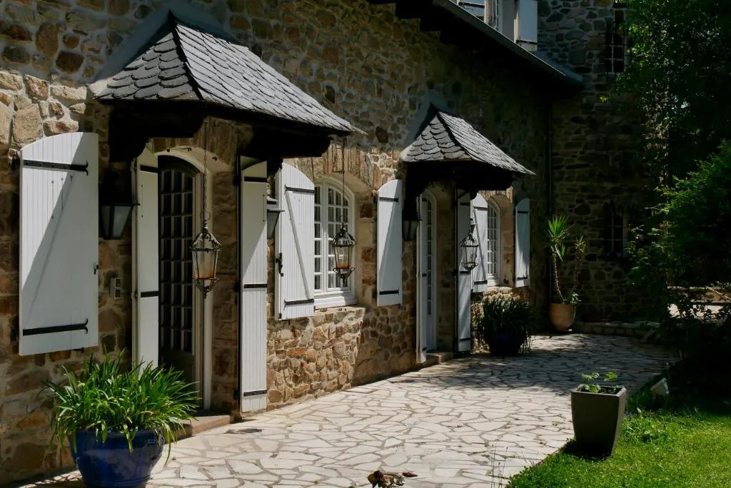 Manoir de Chantemerle, château à Sainte-Fortunade
