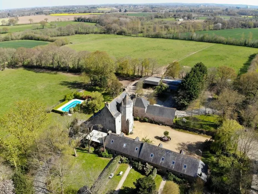 Manoir de Fornebello, château à Châtelaudren-Plouagat