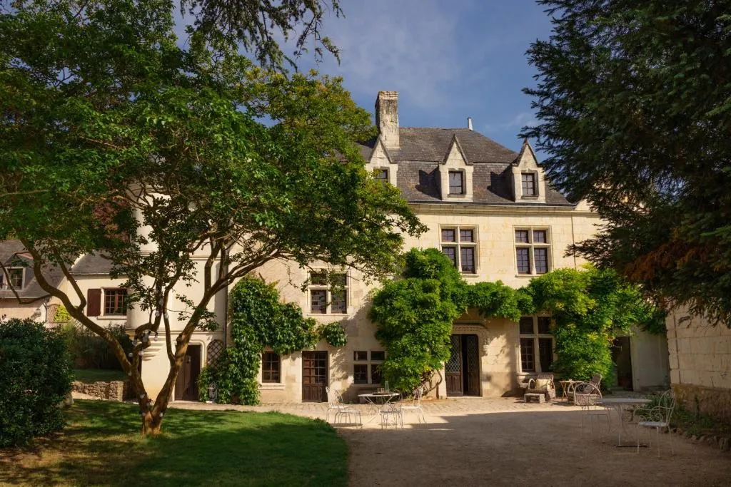 Manoir Saint Eusèbe, château à Gennes-Val-de-Loire