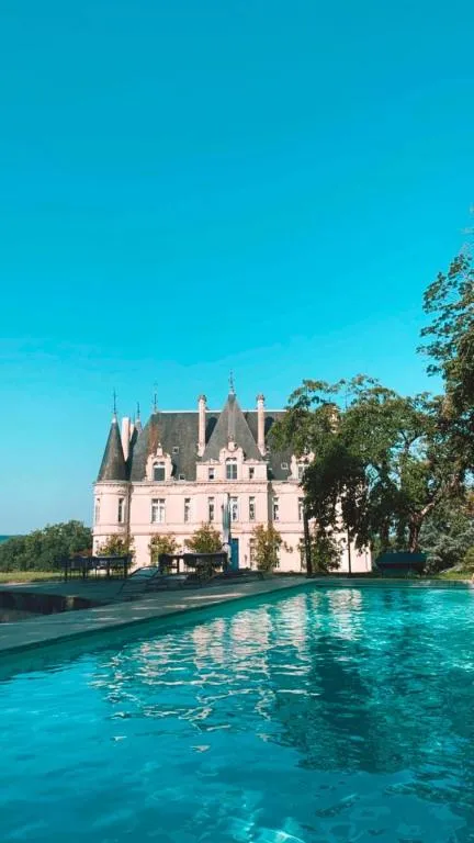 Château Marieville à Bonneuil-Matours, photo 6