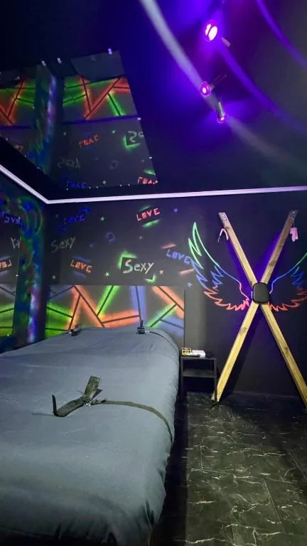 Love Room Fluo Expérience à Belfort, photo 7