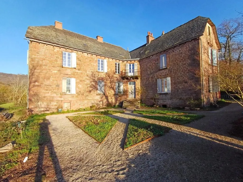 Manoir de Salleviale, château à Conques-en-Rouergue
