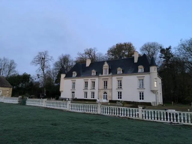 Château de Monhoudou, château à Monhoudou