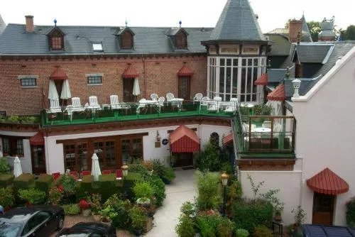 Château La Tour du Roy, château à Vervins