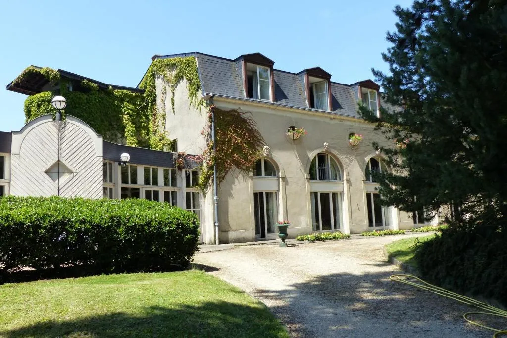 Château de Bazeilles, château à Bazeilles