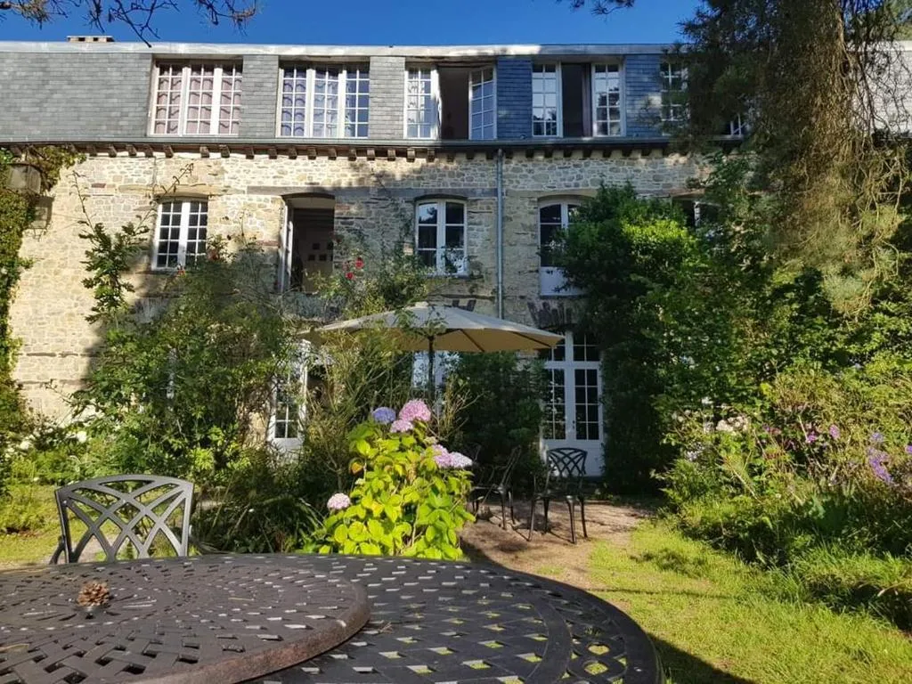 Manoir du Tertre, château à Paimpont