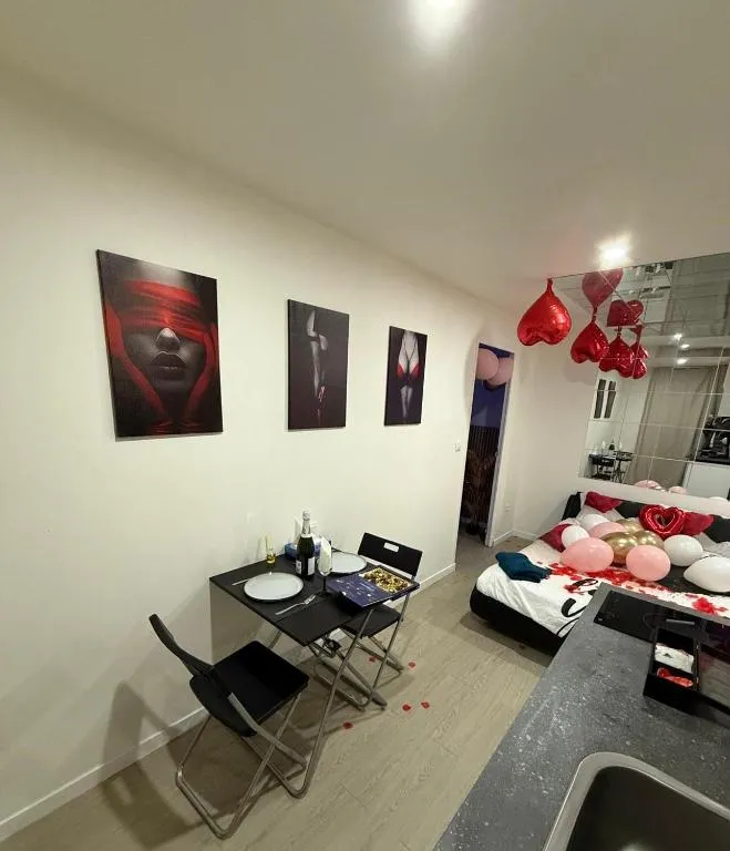 Love Room Joya à Villeneuve-Saint-Georges, photo 3