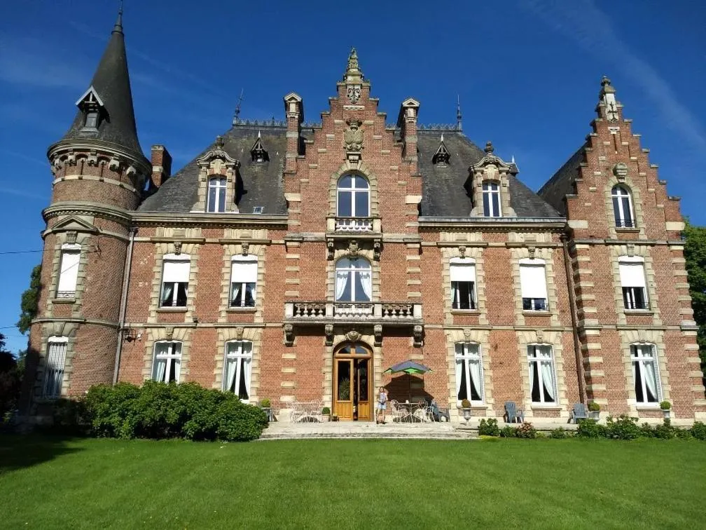 Château des Marronniers, château à Baizieux