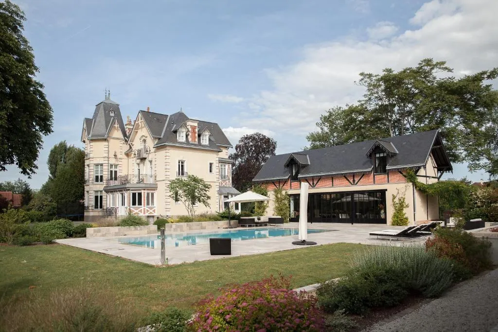 Manoir des Logis à Yvré-l'Évêque, photo 4